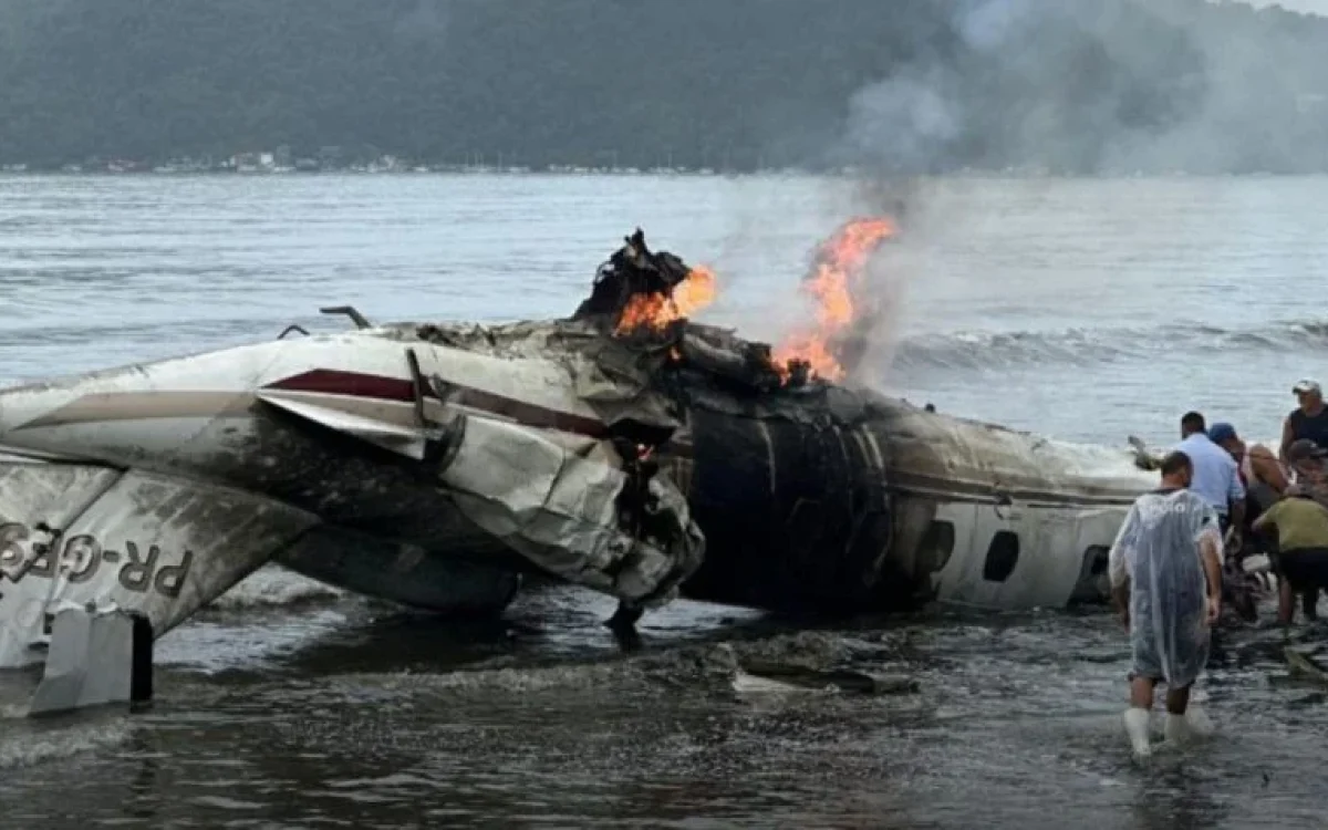 Investigações de queda de avião em Ubatuba indicam como família sobreviveu a acidente